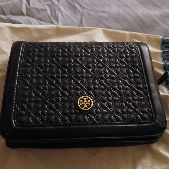 Tory Burch Black Quilted Crossbody Bag - Picture 2 of 13
